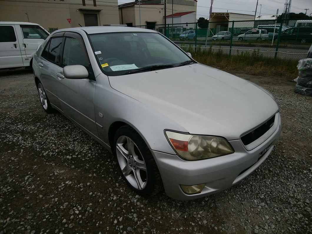 1999 Toyota Altezza