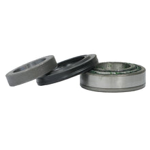Load image into Gallery viewer, Yukon Gear Chrysler 8.75in Sealed Ball Axle Bearing
