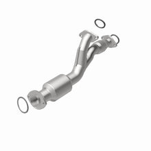 Load image into Gallery viewer, Magnaflow Conv DF 96-97 Lexus SC300 3.0L
