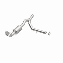 Load image into Gallery viewer, MagnaFlow Conv DF 07-08 Ford F-150 Pickup 5.4L P/S / 12/06-08 Lincoln Truck Mark LT 5.4L P/S
