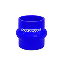 Load image into Gallery viewer, Mishimoto 2.5in Blue Hump Hose Coupler
