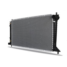 Load image into Gallery viewer, Mishimoto Ford Expedition Replacement Radiator 2004-2006
