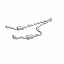 Load image into Gallery viewer, MagnaFlow 20-21 Ford Transit-150 Single Underbody V6 3.5L RWD Direct-Fit Catalytic Converter
