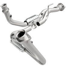 Load image into Gallery viewer, MagnaFlow Conv DF 05-06 Jeep Grand Cherokee 3.7L Y-Pipe Assy (49 State)
