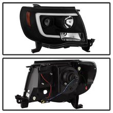 Load image into Gallery viewer, Spyder Toyota Tacoma 05-11 Projector Headlights - Light Bar DRL - Black PRO-YD-TT05V2-LB-BK
