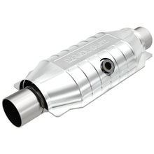 Load image into Gallery viewer, MagnaFlow Conv Univ 2.25 Mid O2
