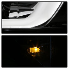 Load image into Gallery viewer, Spyder 06-13 Chevy Impala / 06-07 Chevy Monte Carlo Projector Headlights - Light Bar - Chrome
