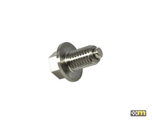 Load image into Gallery viewer, mountune 13-18 Ford Focus ST Magnetic Oil Drain Plug
