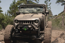 Load image into Gallery viewer, DV8 Offroad 07-18 Jeep Wrangler JK Metal Heat Dispersion Hood - Primer Black
