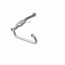 Load image into Gallery viewer, MagnaFlow Conv DF Astro-Safari Van 96-99
