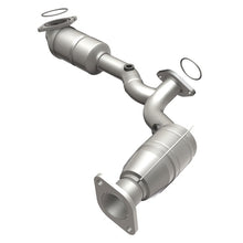 Load image into Gallery viewer, MagnaFlow Conv DF 00-03 Ford Taurus 3.0L fron
