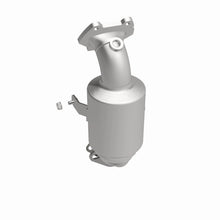 Load image into Gallery viewer, Magnaflow 14-16 Ram ProMaster 1500/2500/3500 V6 3.6L CARB Compliant DirectFit Catalytic Converter
