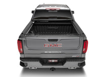 Load image into Gallery viewer, Truxedo 20-21 GM 1500 (New Body) w/o Multi-Pro/Multi-Flex w/ CarbonPro Bed 5ft 9in Pro X15 Bed Cover
