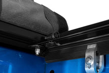 Load image into Gallery viewer, Lund 04-18 Ford F-150 (5.5ft. Bed) Genesis Elite Roll Up Tonneau Cover - Black
