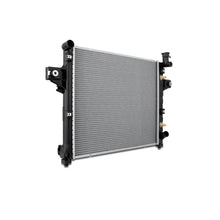 Load image into Gallery viewer, Mishimoto Jeep Grand Cherokee Replacement Radiator 2001-2004
