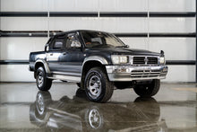 Load image into Gallery viewer, 1996 Toyota Hilux
