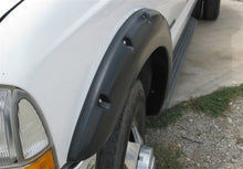 Load image into Gallery viewer, Lund 99-07 Ford F-250 RX-Rivet Style Smooth Elite Series Fender Flares - Black (4 Pc.)
