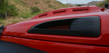 Load image into Gallery viewer, DV8 Offroad 07-18 Jeep Wrangler JK Metal Heat Dispersion Hood - Primer Black

