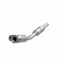 Load image into Gallery viewer, MagnaFlow Conv DF 03-04 Pontiac Vibe 1.8L

