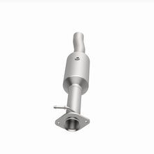 Load image into Gallery viewer, MagnaFlow 09-10 Ford F-550 Super Duty V10 6.8L Rear Underbody Direct Fit Catalytic Converter
