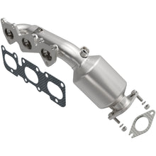Load image into Gallery viewer, MagnaFlow Converter Direct Fit 11-14 Hyundai Genesis V6-3.8L
