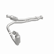 Load image into Gallery viewer, Magnaflow Conv DF 2015-2017 Transit-150 V6 3.5 OEM Underbody
