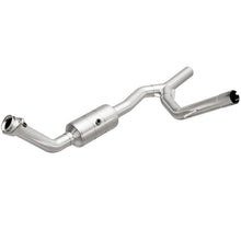 Load image into Gallery viewer, MagnaFlow Conv DF 07-08 Ford F-150 Pickup 5.4L P/S / 12/06-08 Lincoln Truck Mark LT 5.4L P/S
