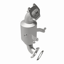 Load image into Gallery viewer, Magnaflow 14-16 Ram ProMaster 1500/2500/3500 V6 3.6L CARB Compliant DirectFit Catalytic Converter
