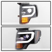 Load image into Gallery viewer, Spyder Ford F150 13-14 Xenon Model Only Light Bar Projector Headlights Blk PRO-YD-FF15013PL-SEQ-BK
