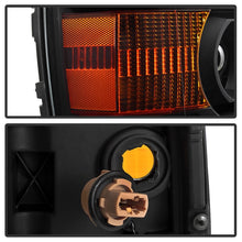 Load image into Gallery viewer, xTune 14-15 GMC Sierra 1500 OEM Style Halogen Headlights - Black (HD-JH-GS14-AM-BK)
