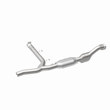 Load image into Gallery viewer, MagnaFlow Conv DF 97-98 Ford Trucks 4.6L
