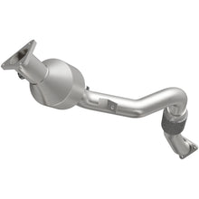 Load image into Gallery viewer, Magnaflow Conv DF 2007-2010 Q7 V6 3.6 OEM Underbody

