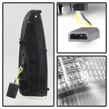 Load image into Gallery viewer, xTune Ford Superduty F250-F650 03-07 Amber LED Mirror Signal Lens - Clear ACC-LED-FDSD99-MR-C
