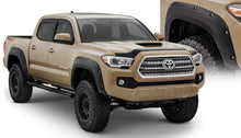 Load image into Gallery viewer, Bushwacker 16-18 Toyota Tacoma Pocket Style Flares 4pc 60.5/73.7in Bed - Black
