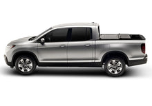 Load image into Gallery viewer, UnderCover 10-20 Volkswagon Amarok 5ft Flex Bed Cover
