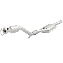 Load image into Gallery viewer, MagnaFlow Conv DF 03 Volkswagen Passat 2.8L

