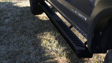 Load image into Gallery viewer, Lund 15-18 Ford F-150 SuperCrew Summit Ridge 2.0 Running Boards - Black

