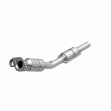 Load image into Gallery viewer, MagnaFlow Conv DF 03-04 Pontiac Vibe 1.8L
