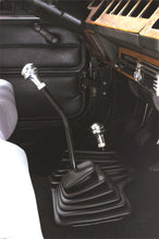 Load image into Gallery viewer, Rampage 1987-1995 Jeep Wrangler(YJ) Billet Shift Knob - Polished
