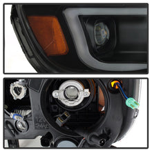 Load image into Gallery viewer, xTune Chevy Colorado 15-17 HalogenOnly Projector Headlights - Black Smoked PRO-JH-CCO04-LBDRL-BSM
