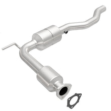 Load image into Gallery viewer, MagnaFlow Conv DF 02 Volkswagen Eurovan 2.8L
