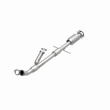 Load image into Gallery viewer, MagnaFlow Conv DF 00-01 Hyundai Sonata 2.5L
