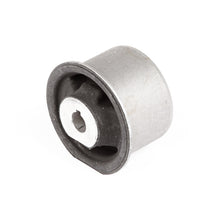 Load image into Gallery viewer, Omix Axle Isolator- 05-10 Grand Cherokee/Commander
