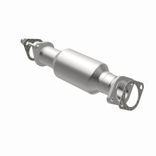 Load image into Gallery viewer, MagnaFlow Conv Direct Fit 2011 Kia Sorento 3.5 Underbody

