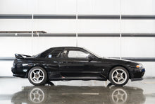 Load image into Gallery viewer, 1991 Nissan Skyline GTS-T RB26DETT
