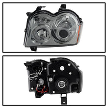 Load image into Gallery viewer, Spyder Jeep Grand Cherokee 05-07 Projector Headlights LED Halo LED Smke PRO-YD-JGC05-HL-SMC

