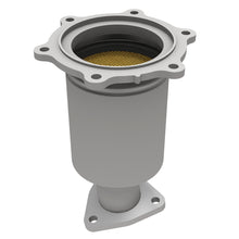 Load image into Gallery viewer, MagnaFlow Conv DF 96-00 Pathfinder Driver Side Front
