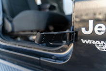 Load image into Gallery viewer, DV8 Offroad 07-23 Jeep Gladiator/Wrangler JT/JK/JL Foot Pegs
