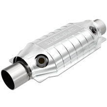 Load image into Gallery viewer, MagnaFlow Conv Universal 2.50 inch with dual O2 OEM
