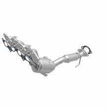 Load image into Gallery viewer, MagnaFlow 14-15 Ford Transit Connect OEM Grade Federal/EPA Compliant Manifold Catalytic Converter
